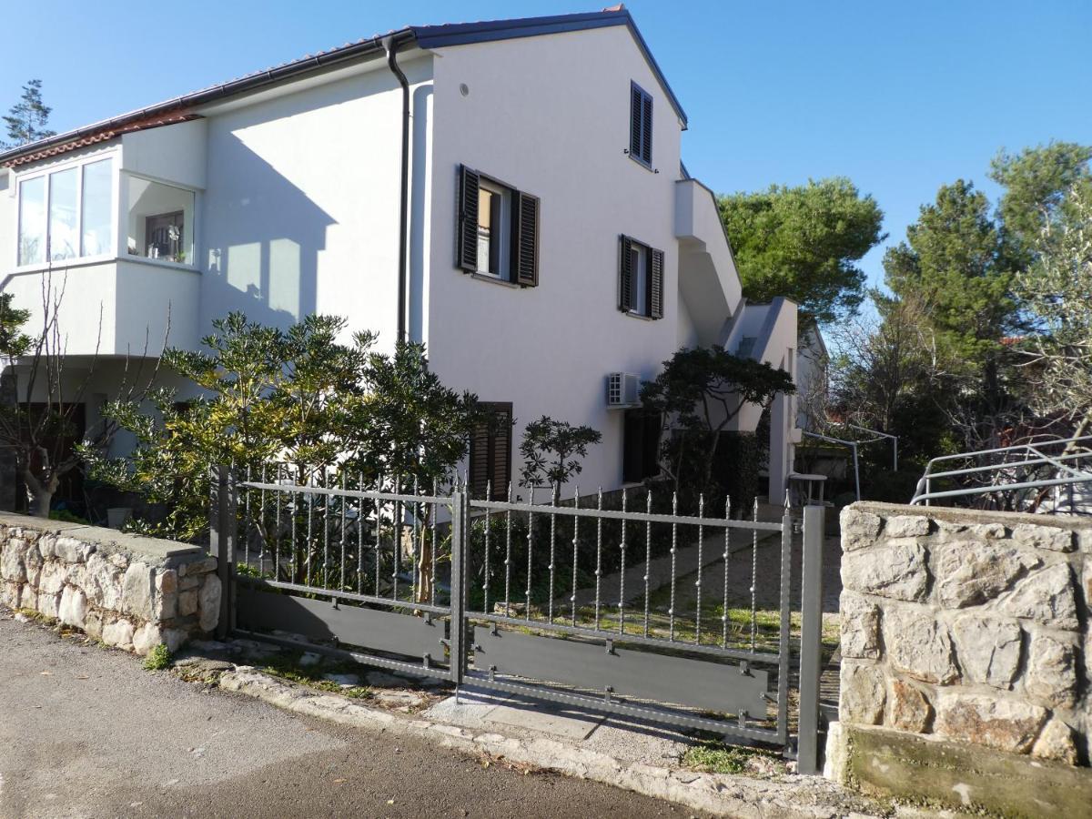 Apartments Milenka Punat Bagian luar foto