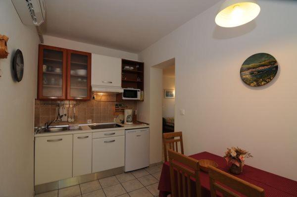 Apartments Milenka Punat Bagian luar foto