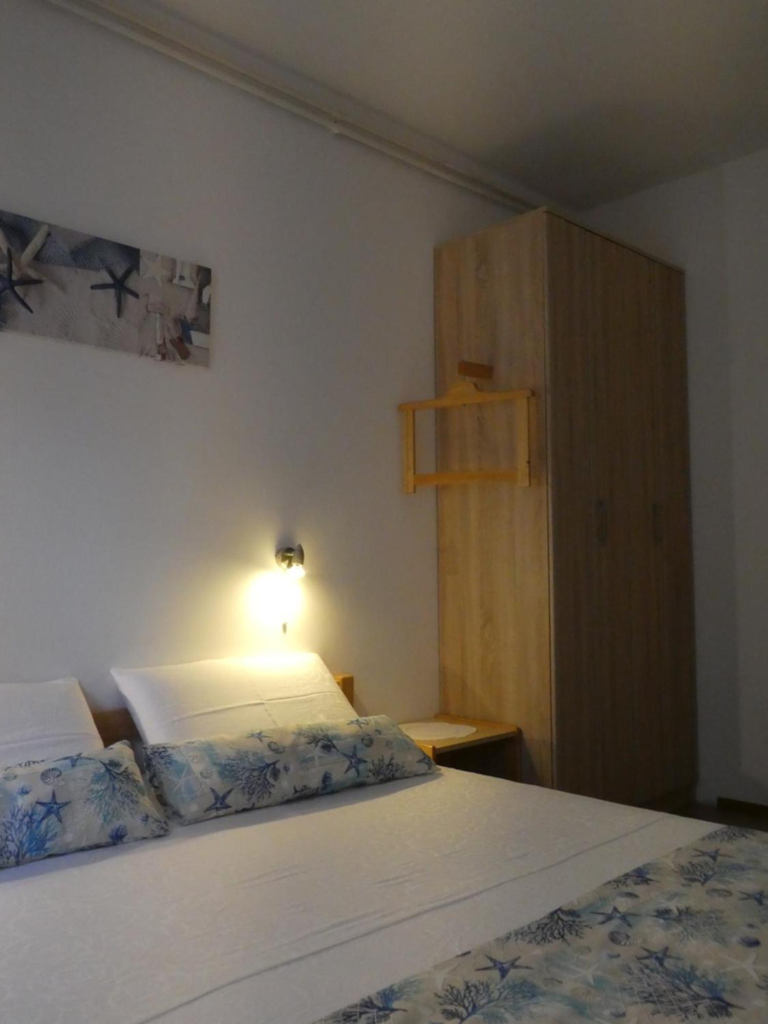 Apartments Milenka Punat Ruang foto